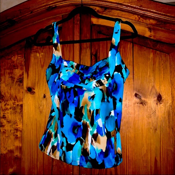 Carribbean Joe Other - Caribbean Joe multi colored tankini